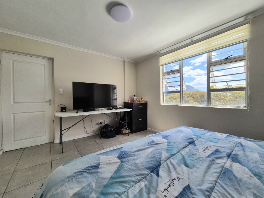 3 Bedroom Property for Sale in Wynberg Western Cape